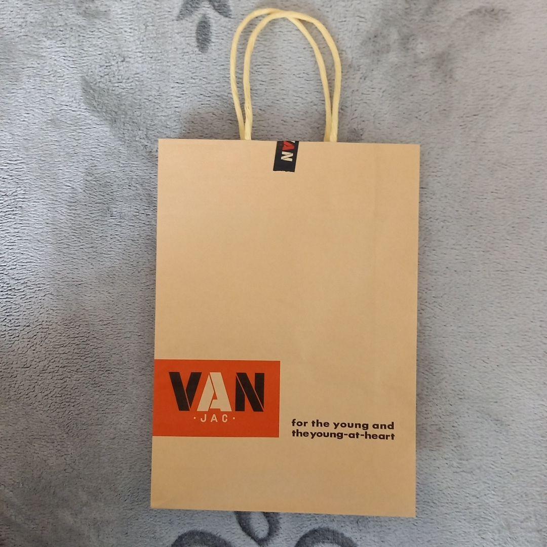 ヴァンジャケット　紙袋　エンブレム　VAN