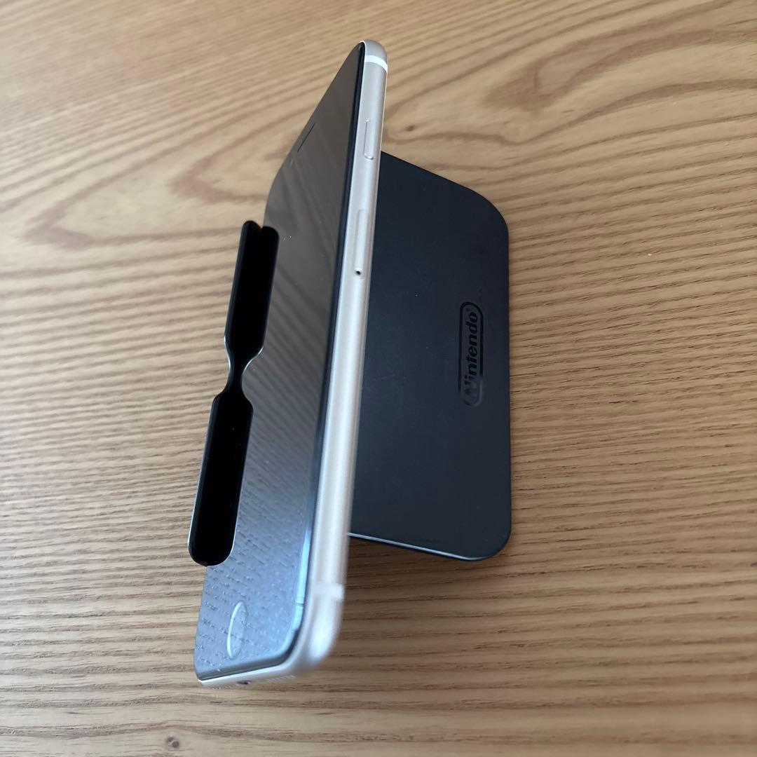 美品　iPhoneSE第3世代64GB SIMフリー
