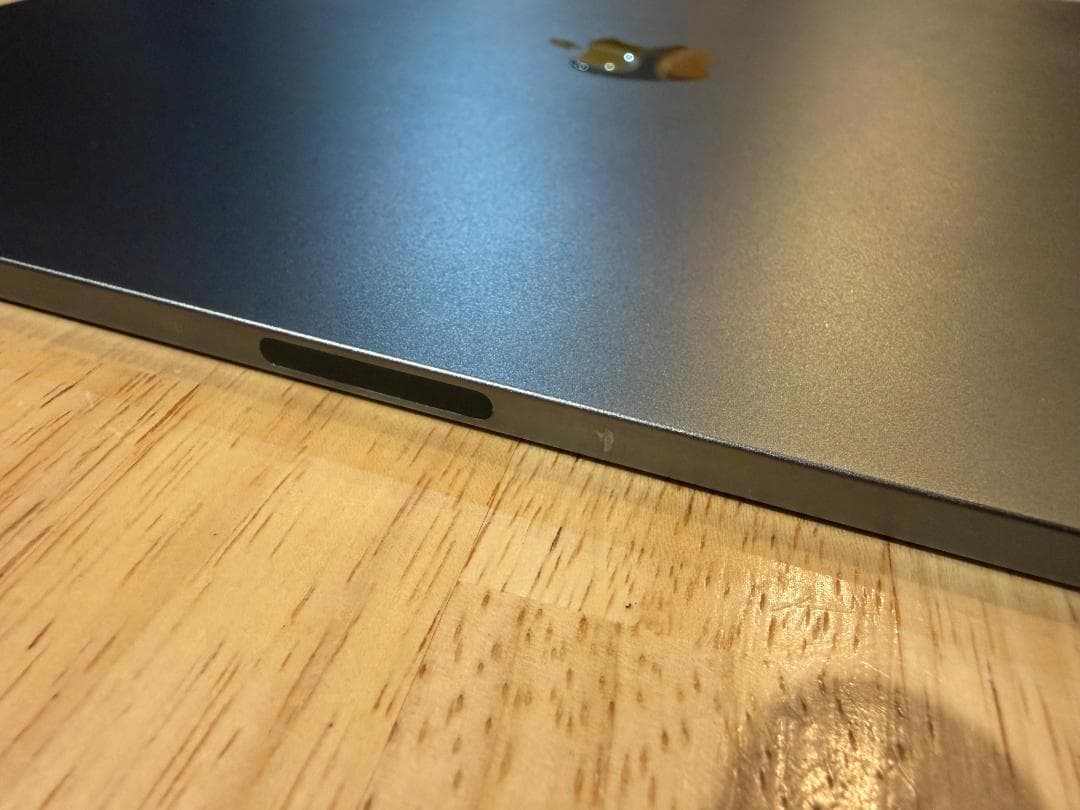 iPad Pro 3 12.9 スペースグレー + Smart Keyboard