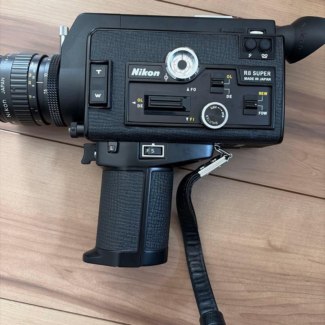 Nikon r8 super ムービーカメラ