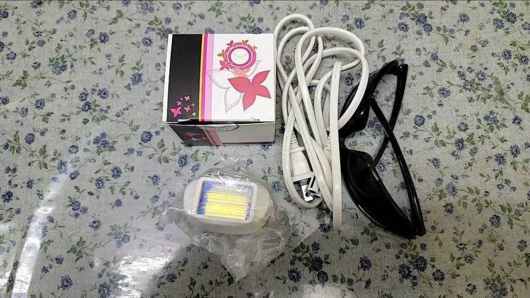 《リユース美品！》ケノン フラッシュ式脱毛器 美顔器