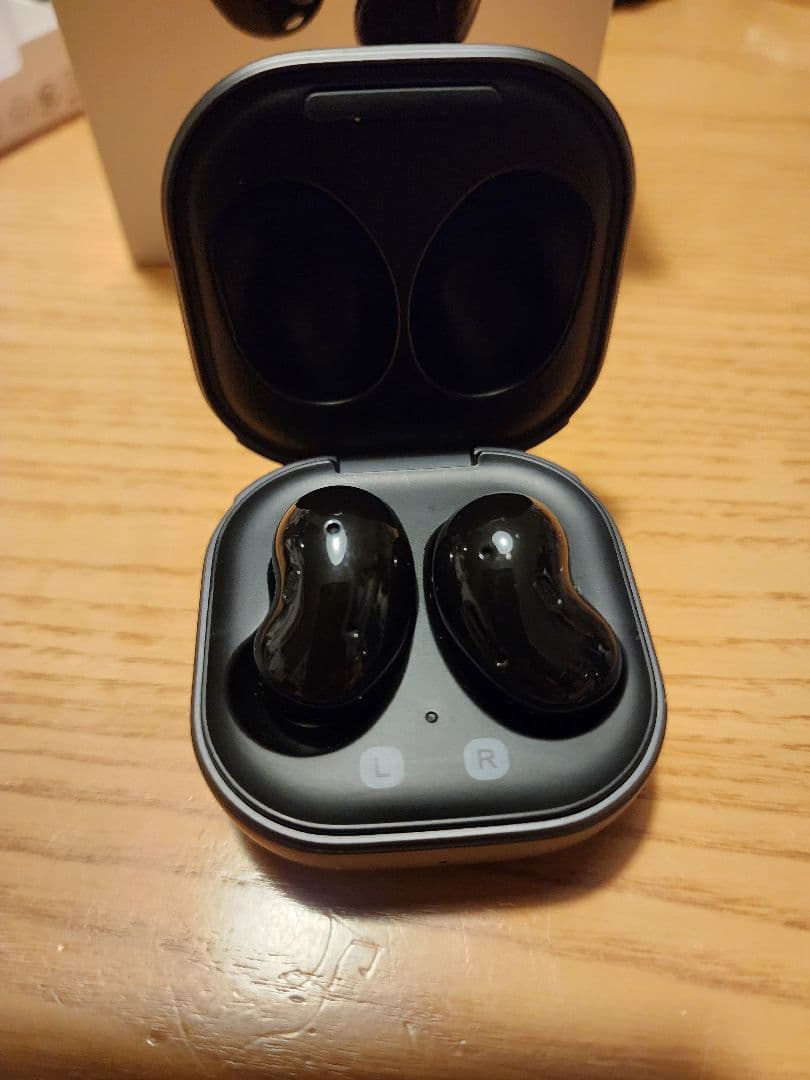Galaxy Buds Live ワイヤレスイヤホン