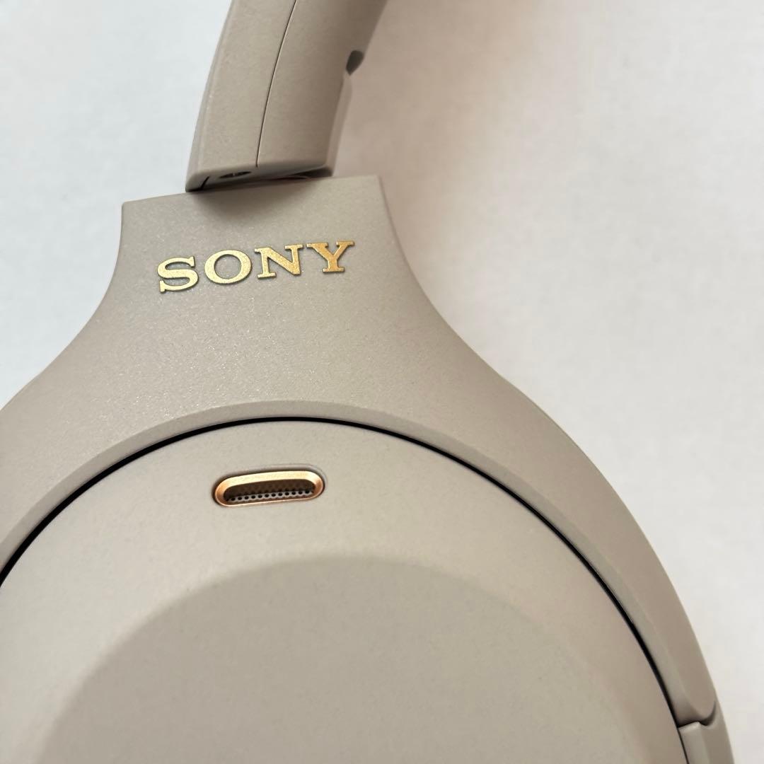 【SONY WH-1000XM4】ワイヤレスヘッドホン プラチナシルバー