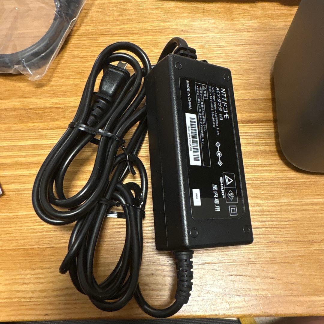 NTT docomo HR02 5G モバイルルーター