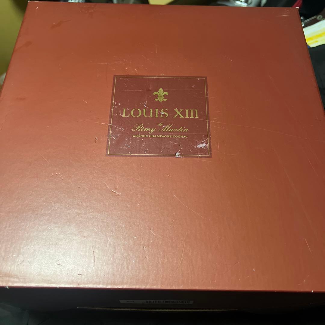 レミーマルタン Louis XIIIの希少な旧型ブランデーボックス