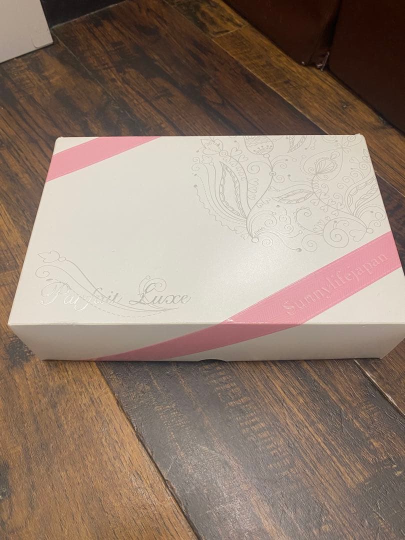 ParfaitLuxe 美顔器 EMS 冷温ケア クレンジング 多機能説明書なし