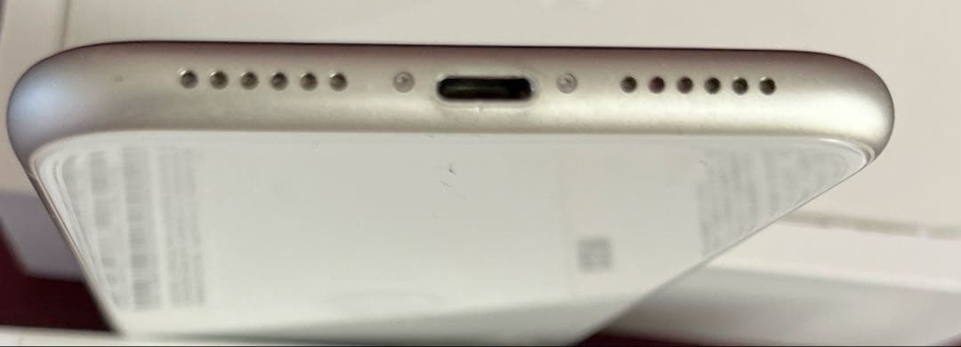 iphone11本体64gbホワイト　箱付