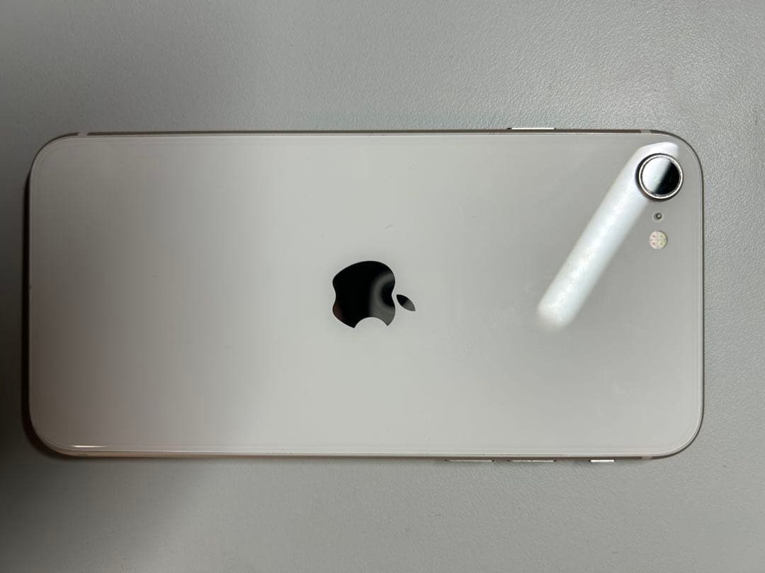 Apple iPhone SE (第3世代)スターライト