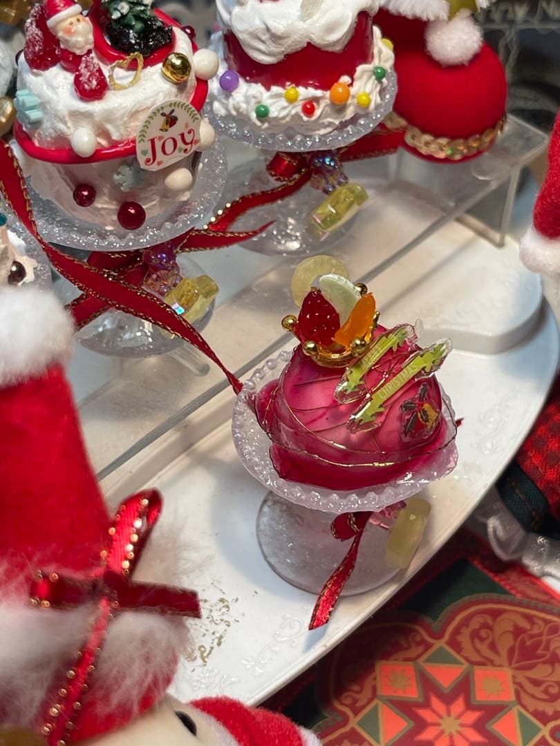 クリスマスホールケーキいちごのムースのアンドュゥトュラ