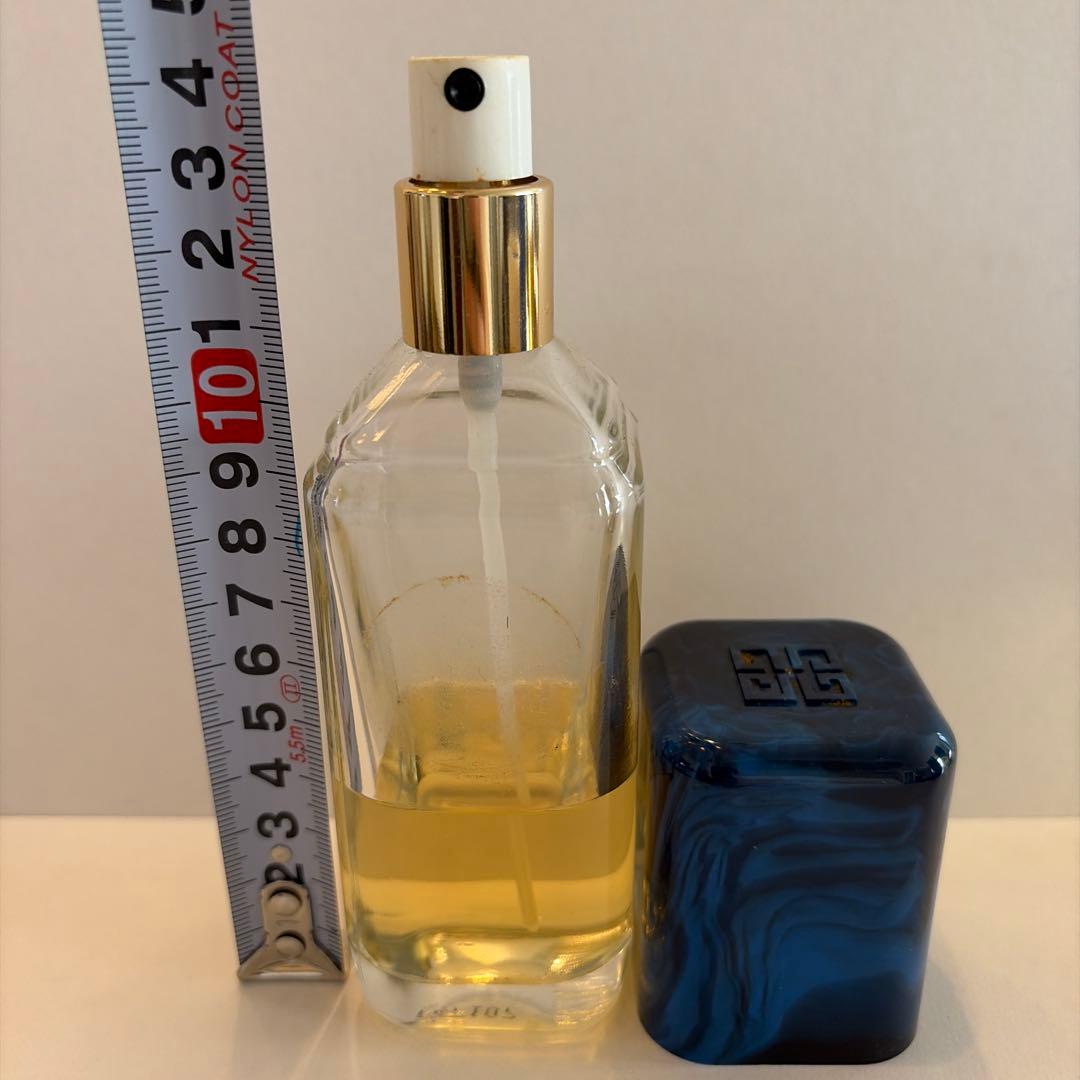 EAU DE GIVENCHY 50mlx1本と100mlx2本のセット