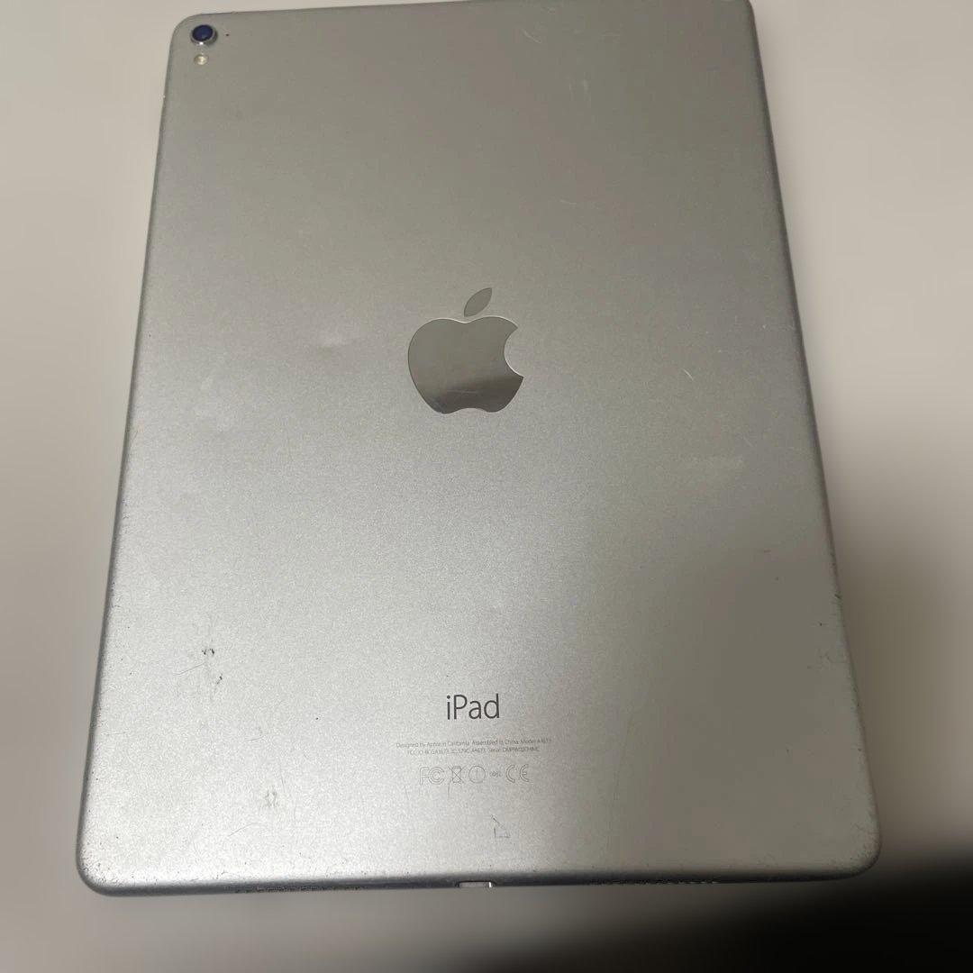 S*m様 iPad Pro (第1世代) 32GB 9,7 イン　バッテリー88