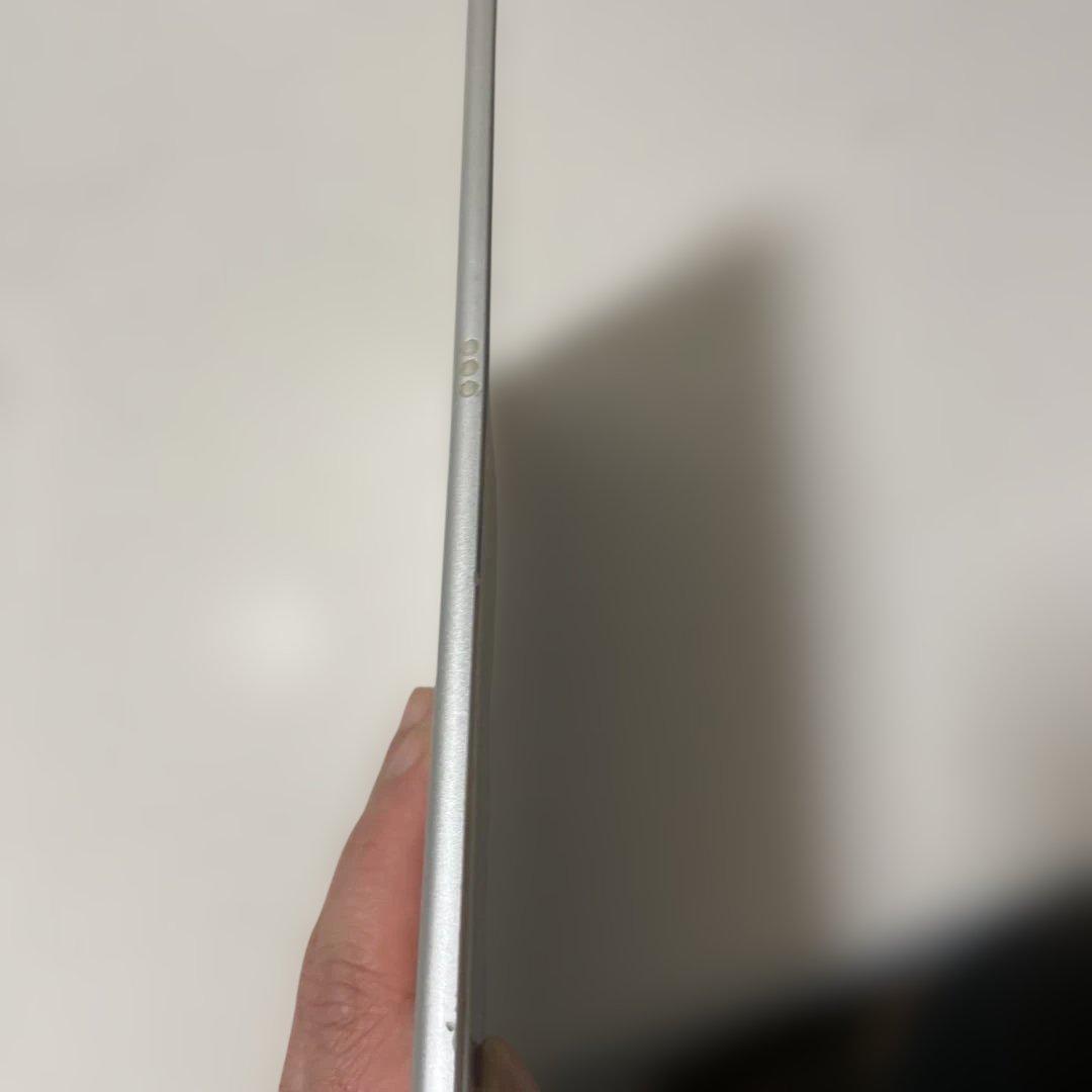 S*m様 iPad Pro (第1世代) 32GB 9,7 イン　バッテリー88
