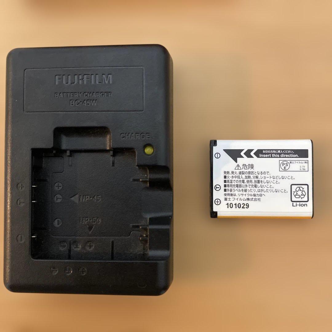 デジタルカメラFujifilm FinePix Z （Z800EXR）