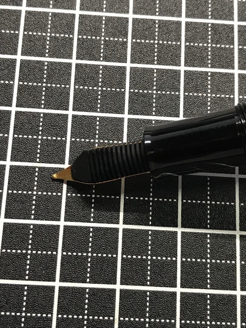Pelikan Traditional M150 BLACK 万年筆　字幅F