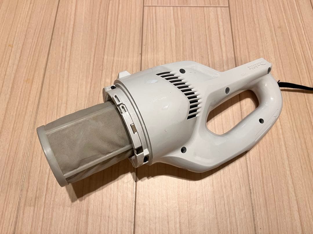 Makita スティッククリーナー CL108FD