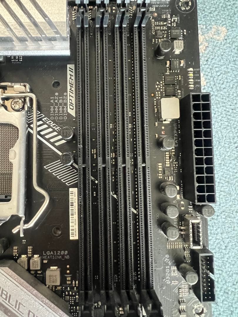 ROG STRIX Z490-E GAMING マザーボード