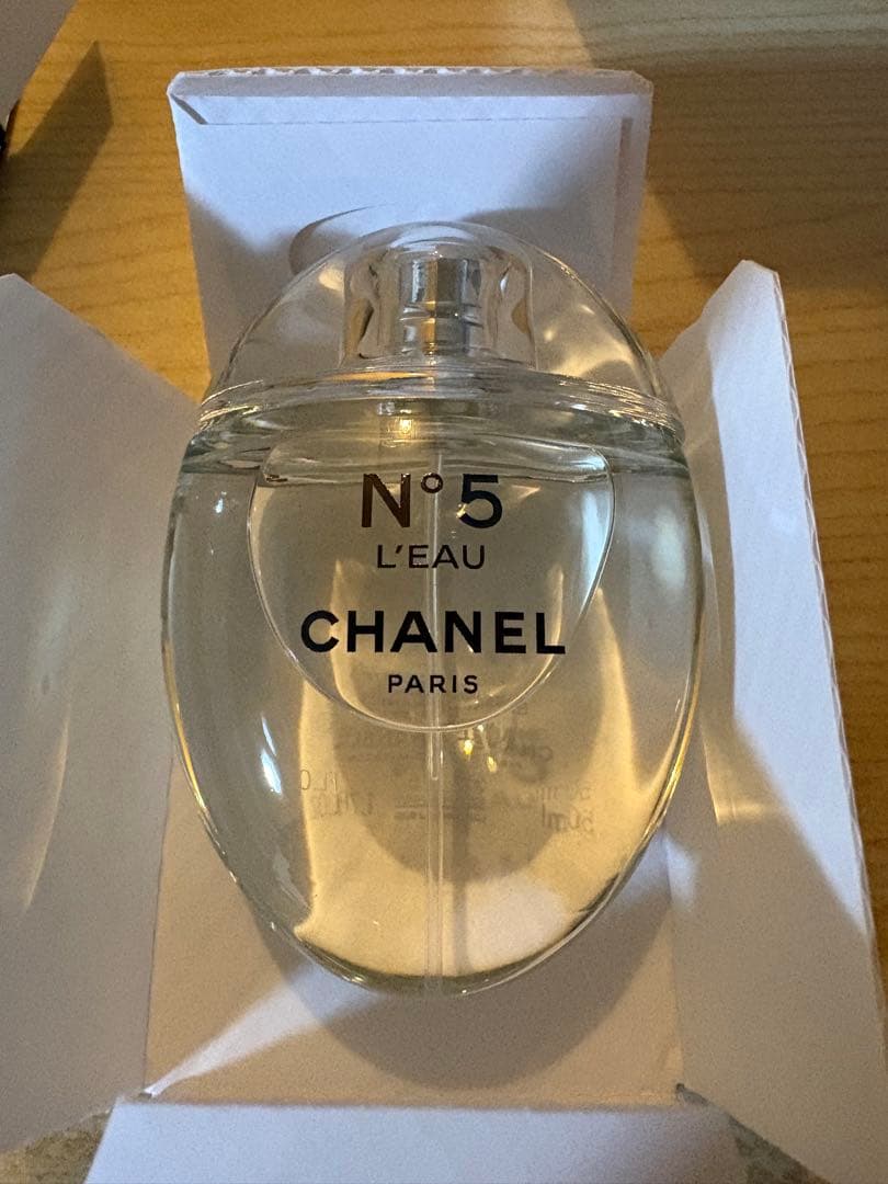 【限定品】CHANEL N°5 L'EAU 50ml スプレー 香水