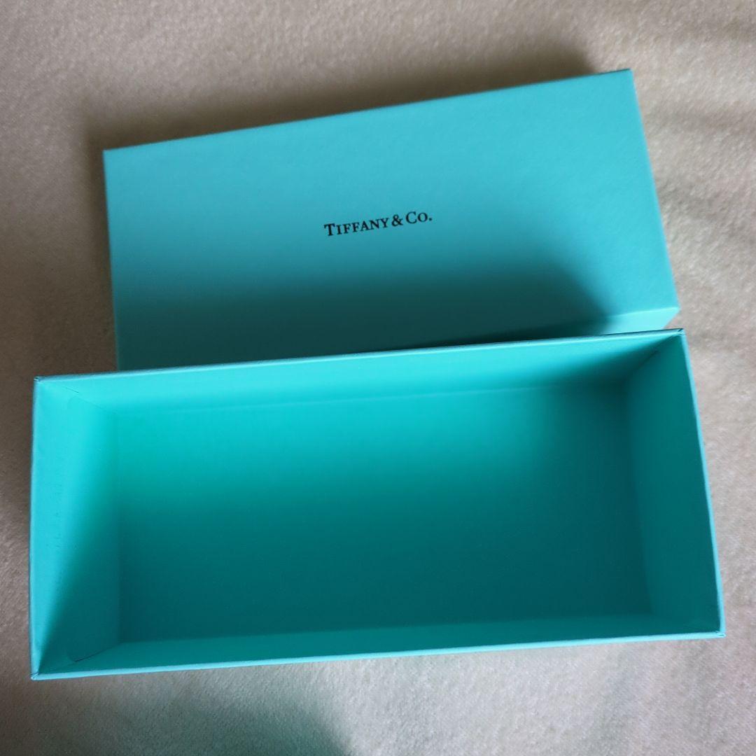 未使用　TIFFANY　ティファニーメガネケース、メガネ拭き　箱
