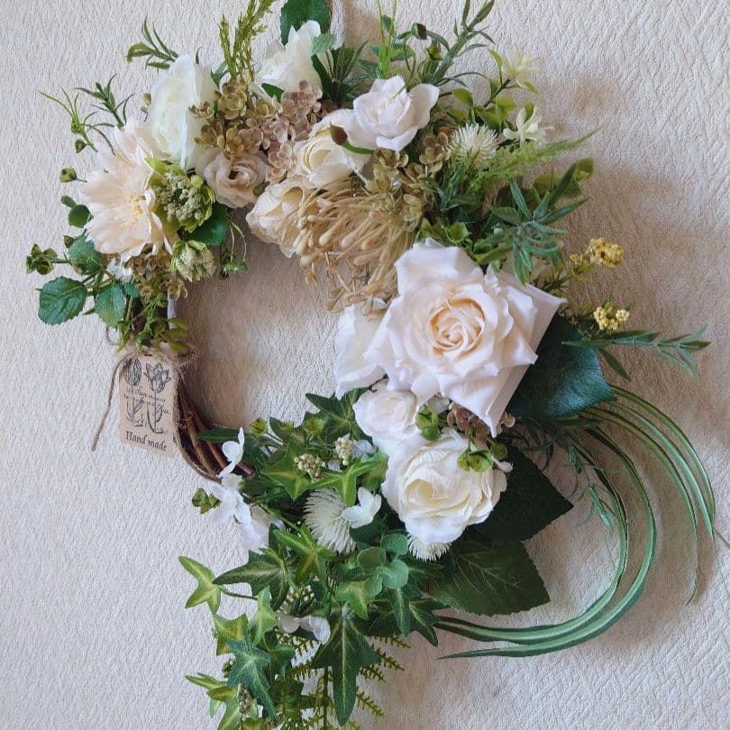 ナチュラルリース✿　アーティフィシャルフラワー　ホワイトリース　造花