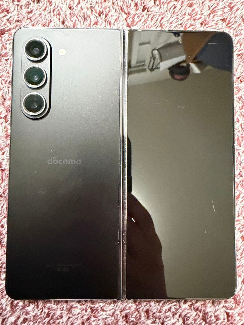 3.23まで値下げGalaxy Z Fold5docomo版SIMフリー➕おまけ
