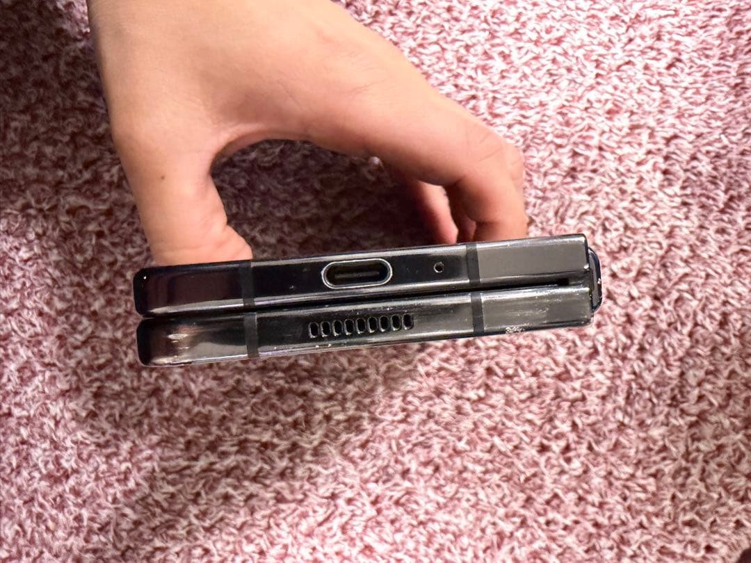 3.23まで値下げGalaxy Z Fold5docomo版SIMフリー➕おまけ