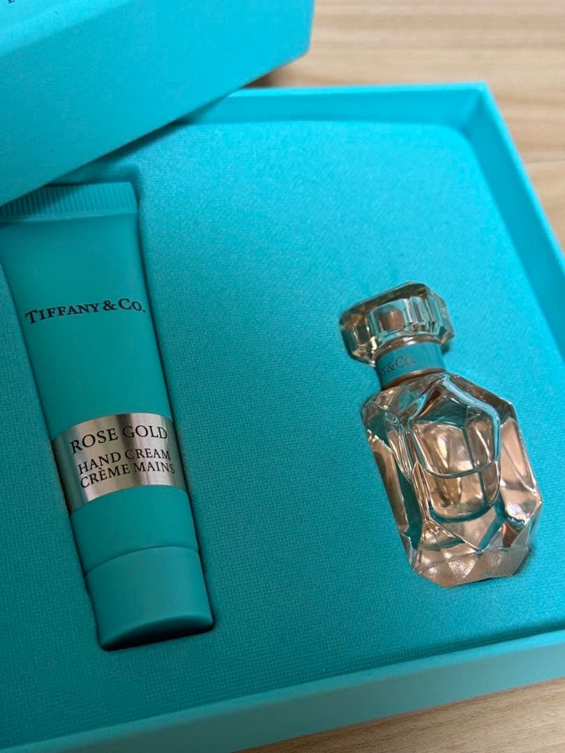 Tiffany 香水　ハンドクリーム　セット　ギフト　限定　ティファニー