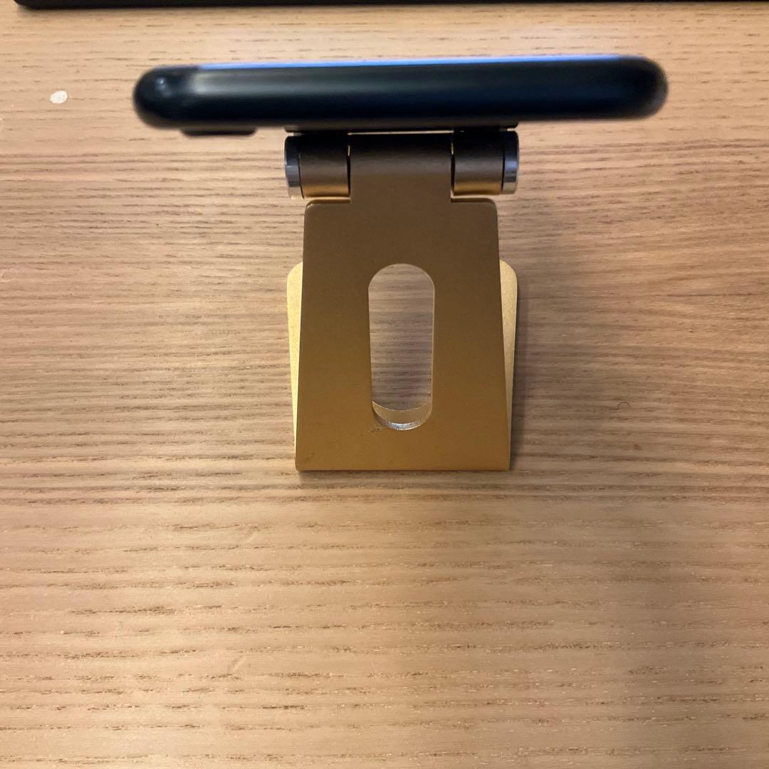 iPhone se3 64gb simフリー　バッテリー100％　画面交換済み