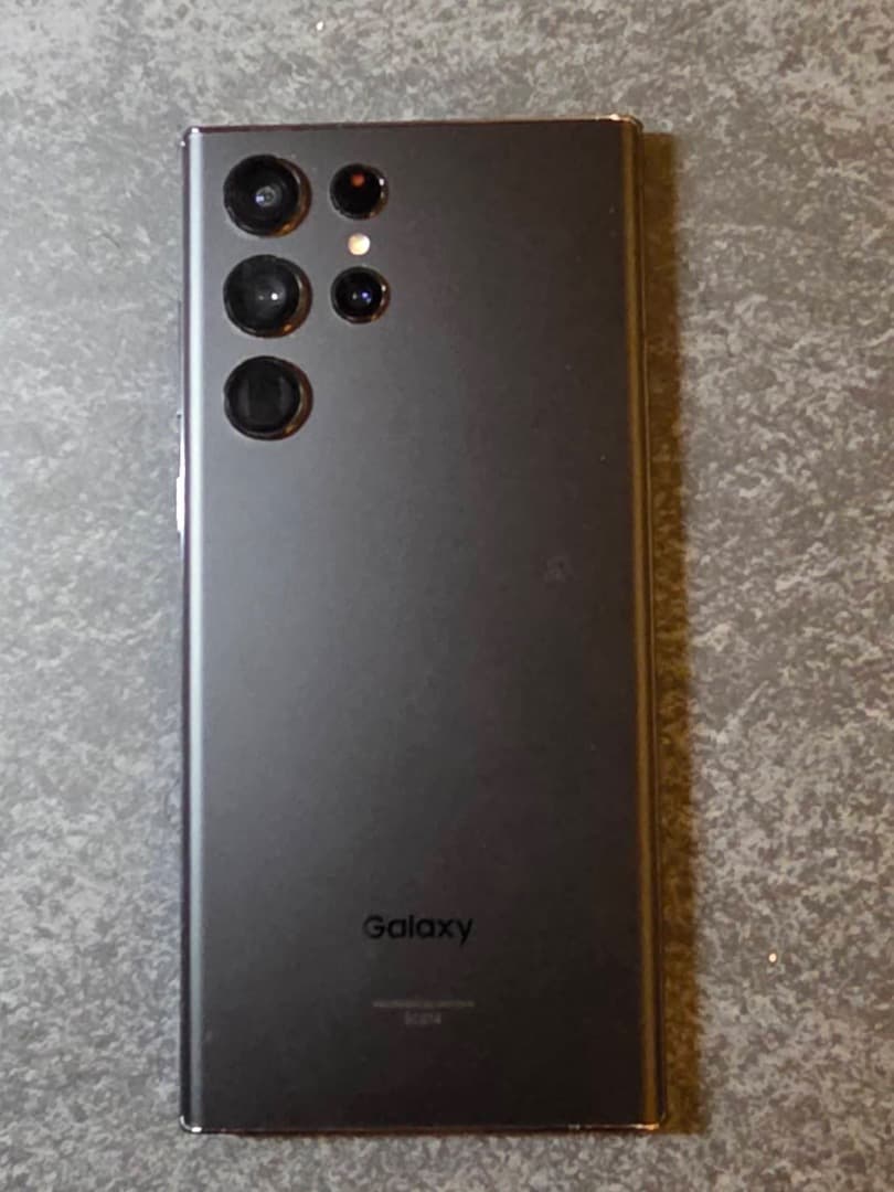 Galaxy S22 Ultra ブラック 本体 au