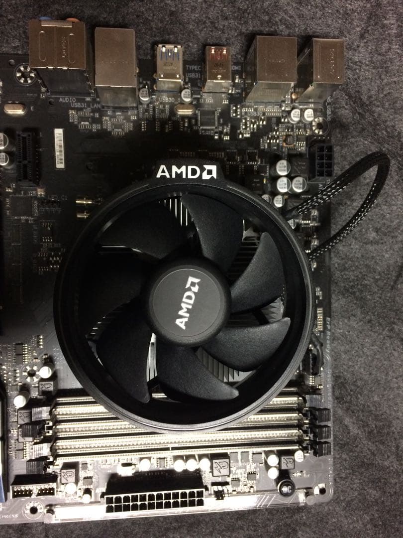 マザーボードとCPUセット