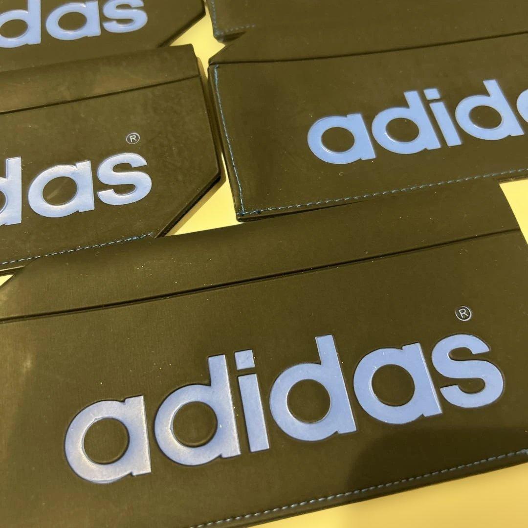 adidas 差込み式メガネケース5個セット