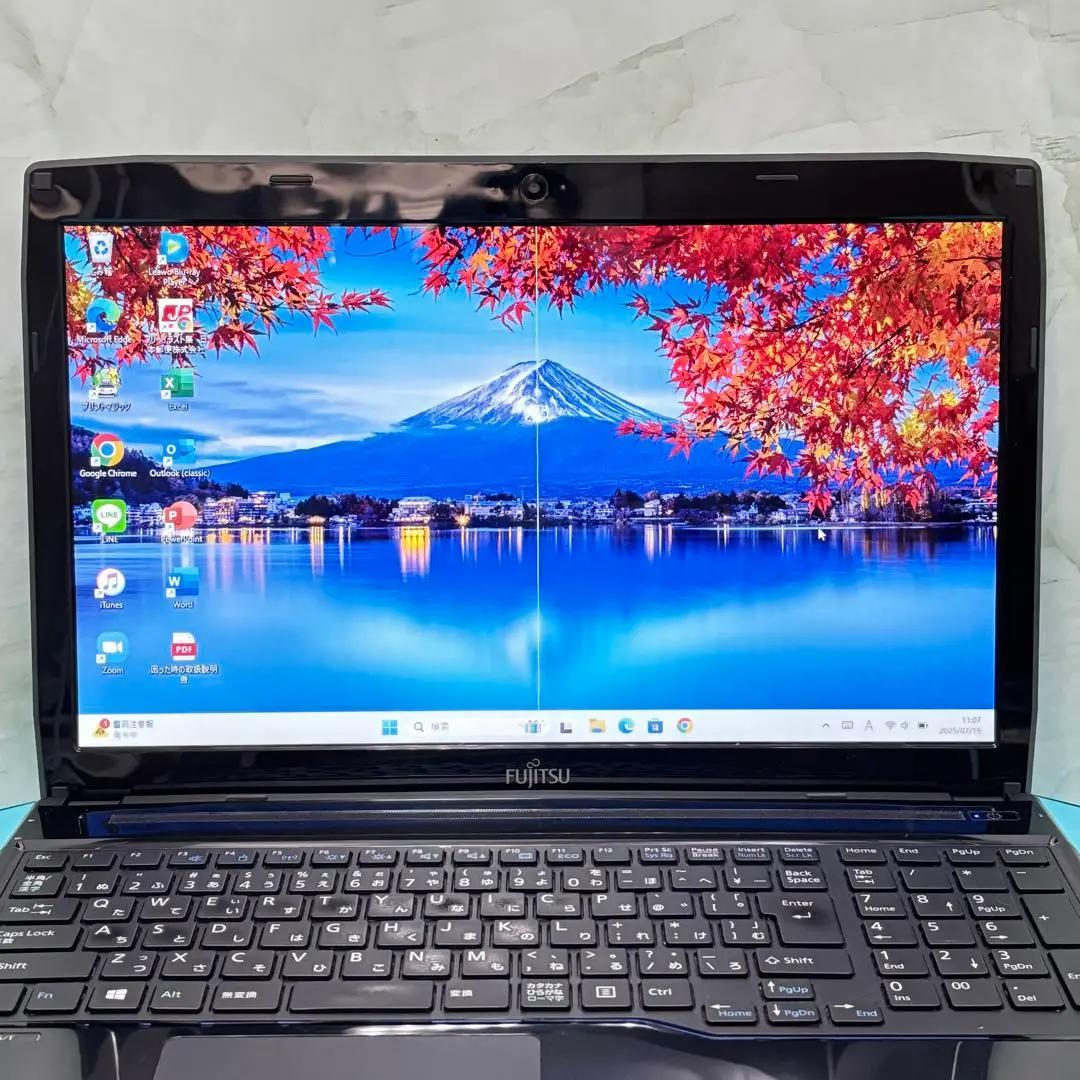 学生・主婦に最適★富士通ノートPC Win11Pro搭載 DVD付 持ち歩きも♪