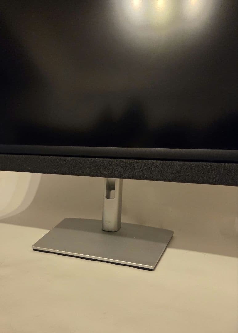 Dell C2722DE 27インチ QHD モニターディスプレイ