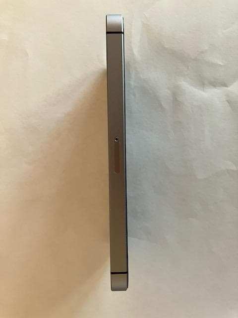 iPhone SE 第1世代 128GB バッテリー97%