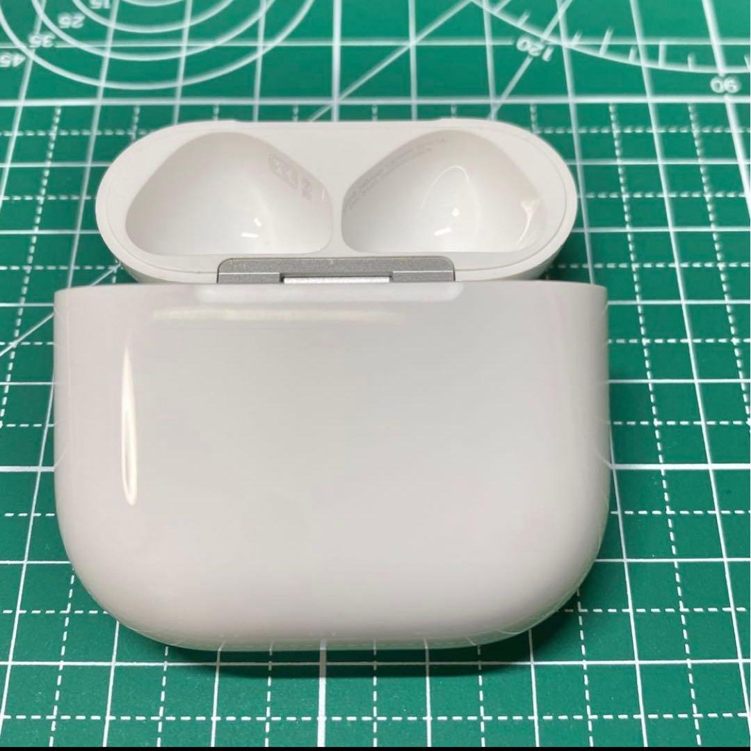 Apple AirPods第4世代 第四世代充電ケース(ANC)
