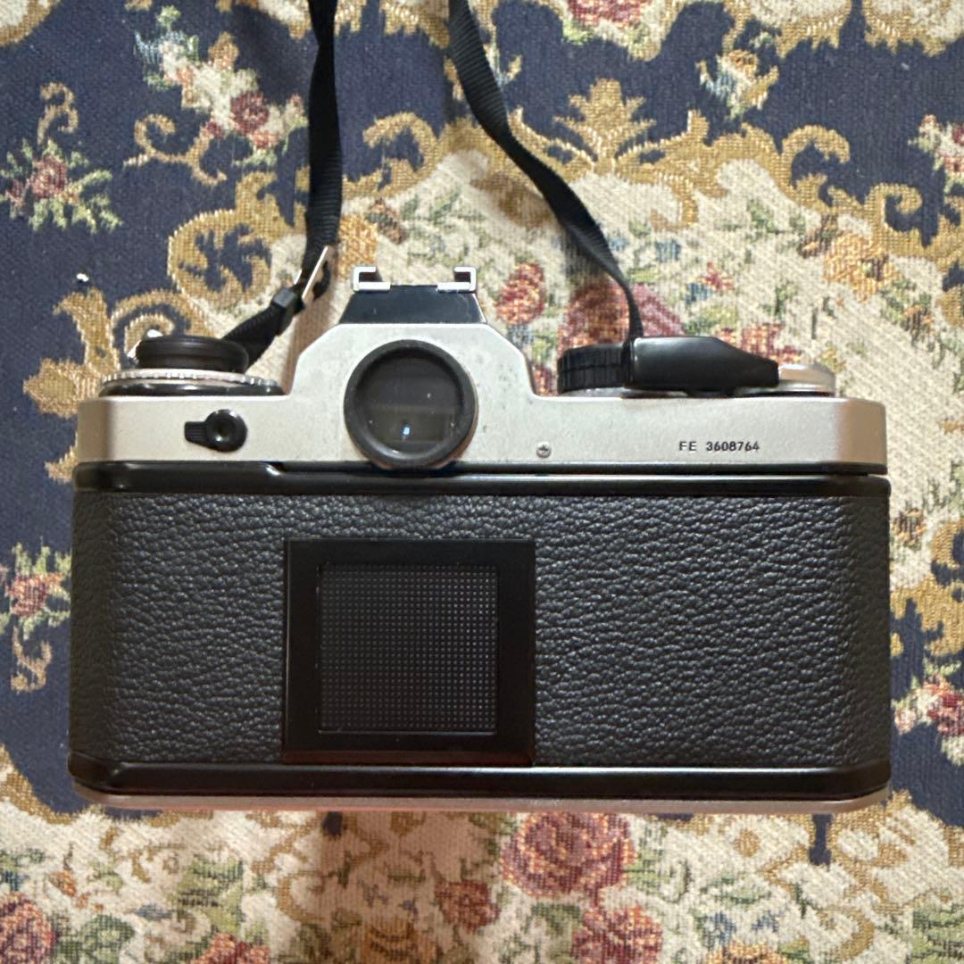 Nikon FE 一眼レフカメラ