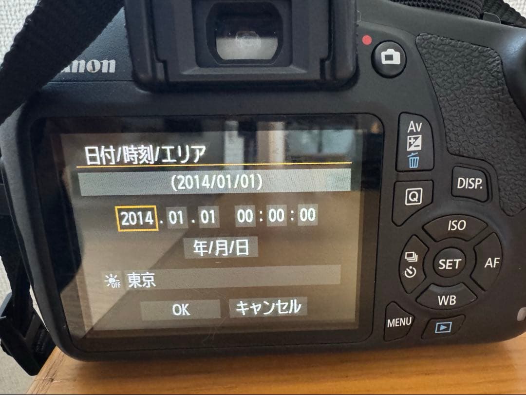 希少モデル Canon Kiss X70 元箱付き デジカメ