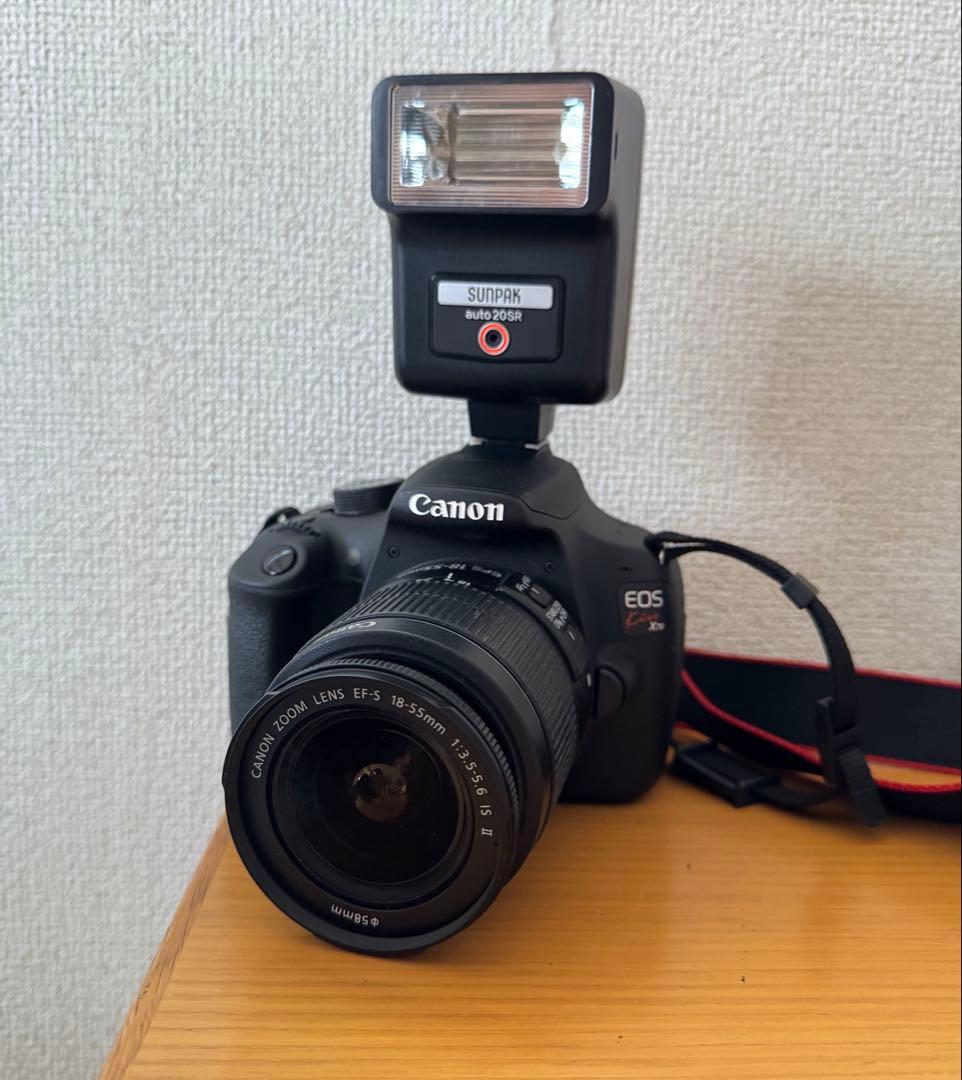 希少モデル Canon Kiss X70 元箱付き デジカメ
