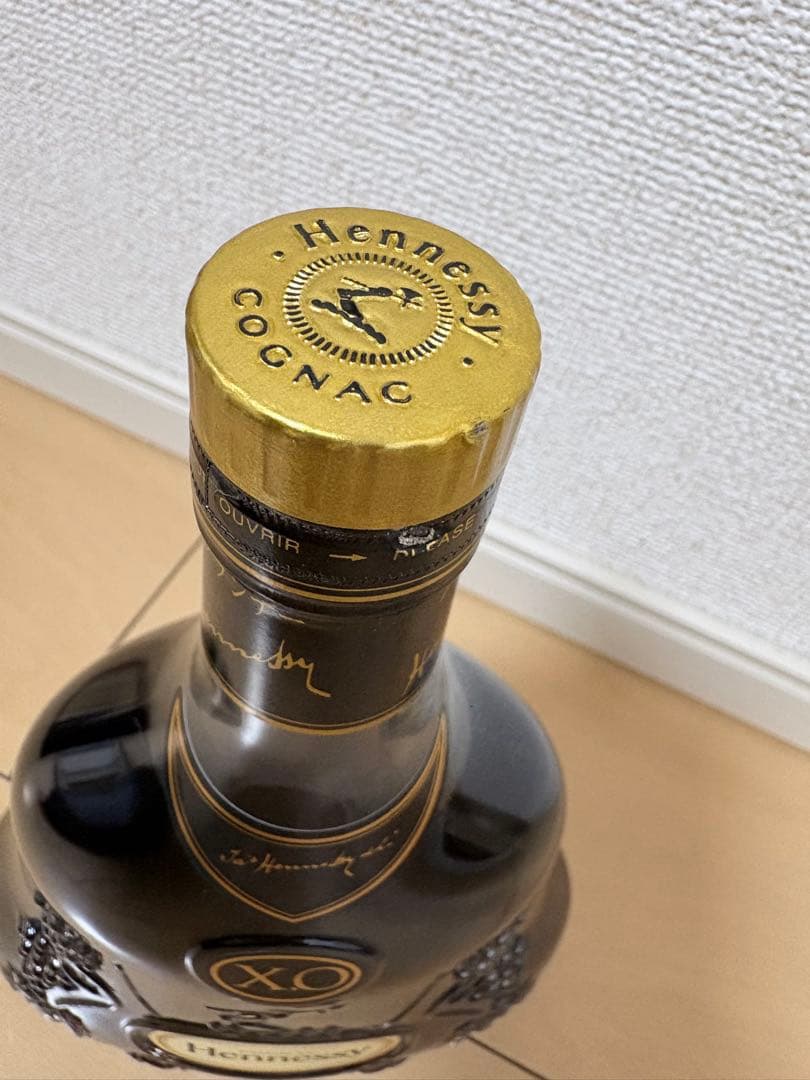 Hennessy XO コニャック 金キャップクリアボトル　700ml