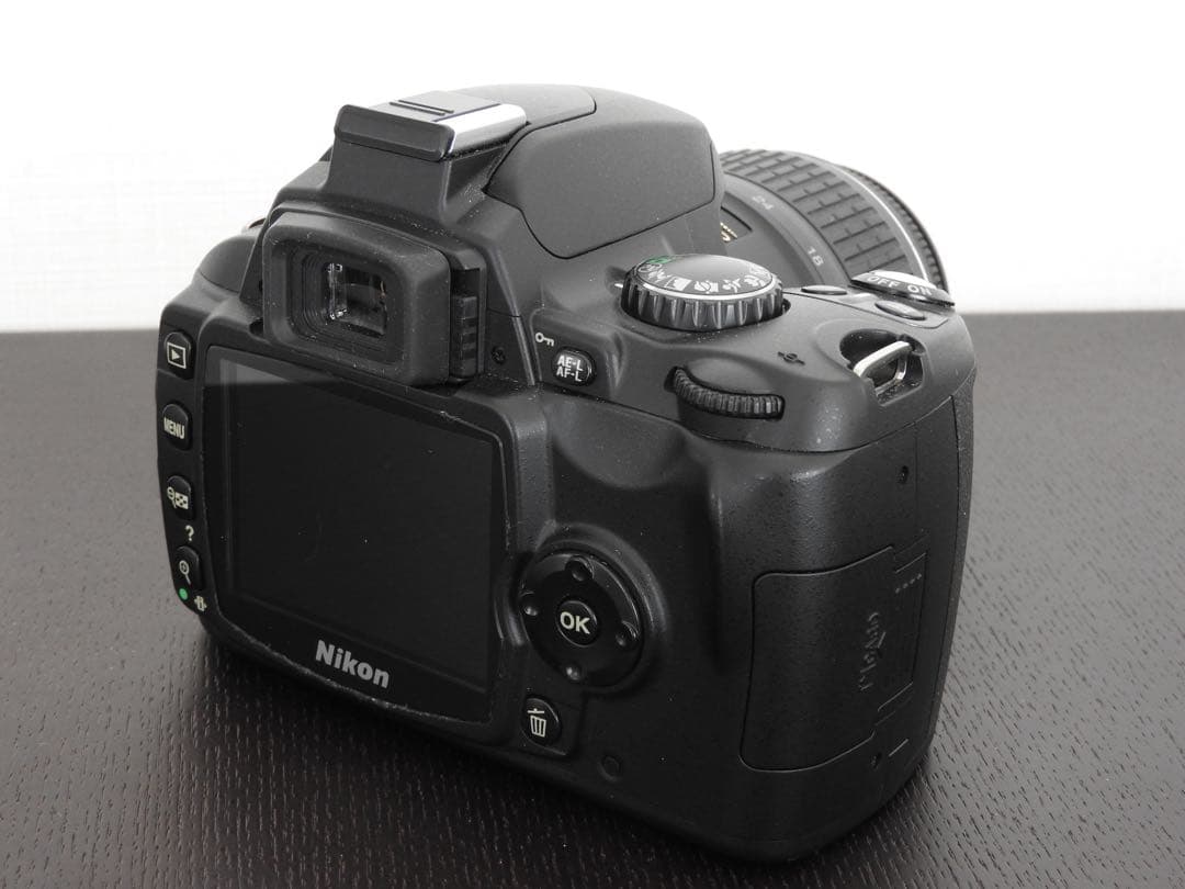 Nikon D40 AF-S 18-55 ニコン純正レンズセット S数約960回