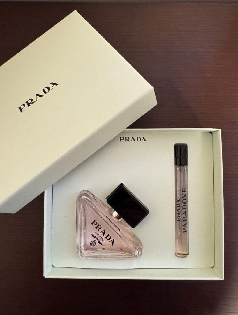 【新品未開封】PRADA パラドックス ヴァーチャル フラワー オーデパルファム