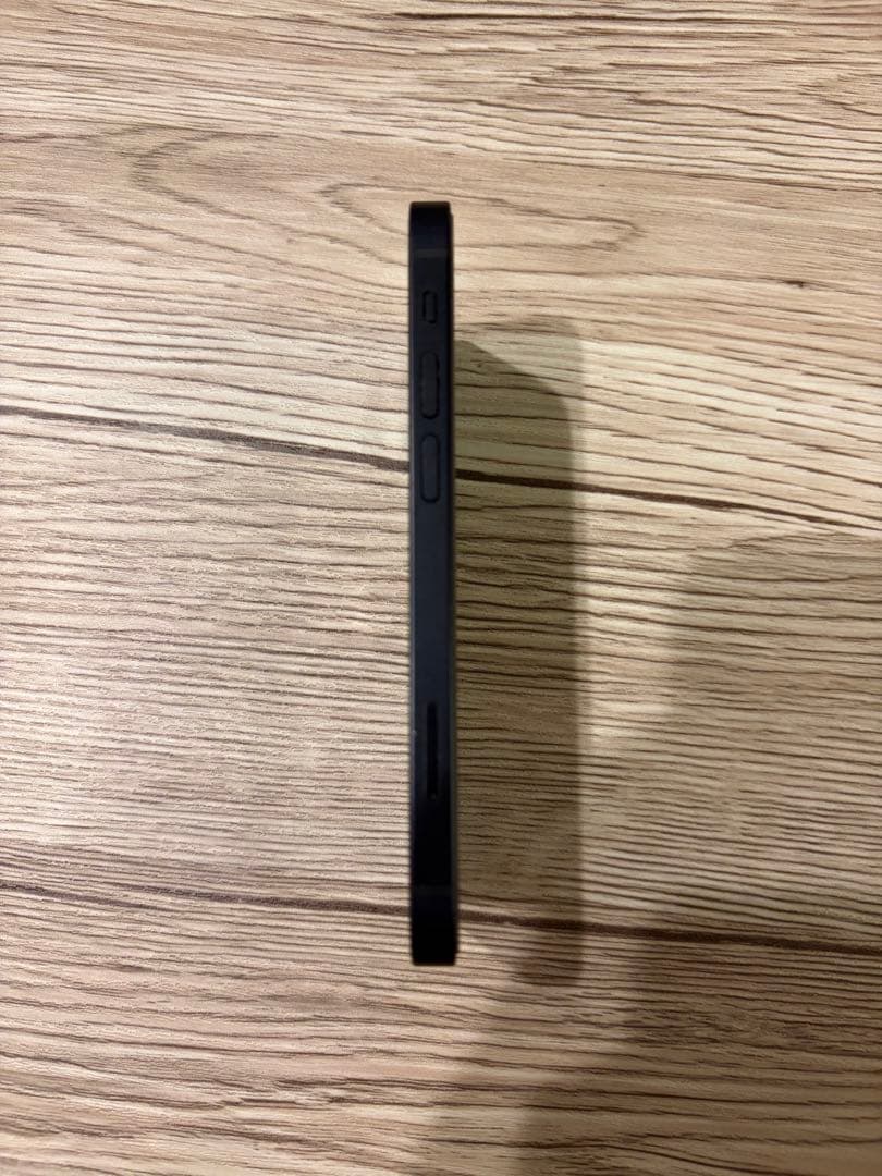 【美品】Apple iPhone 12 mini 64GB ブラック 本体