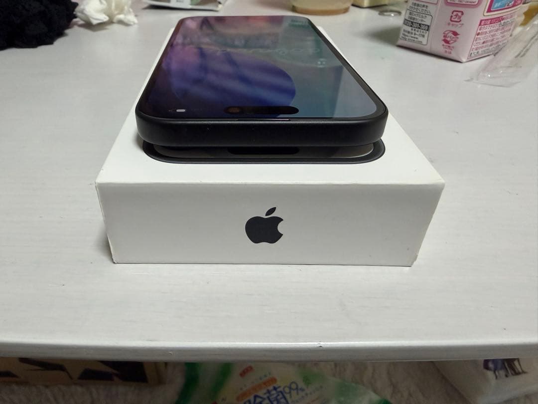 画面割れ無しiPhone 15 ブラック 128GB 本体箱付き
