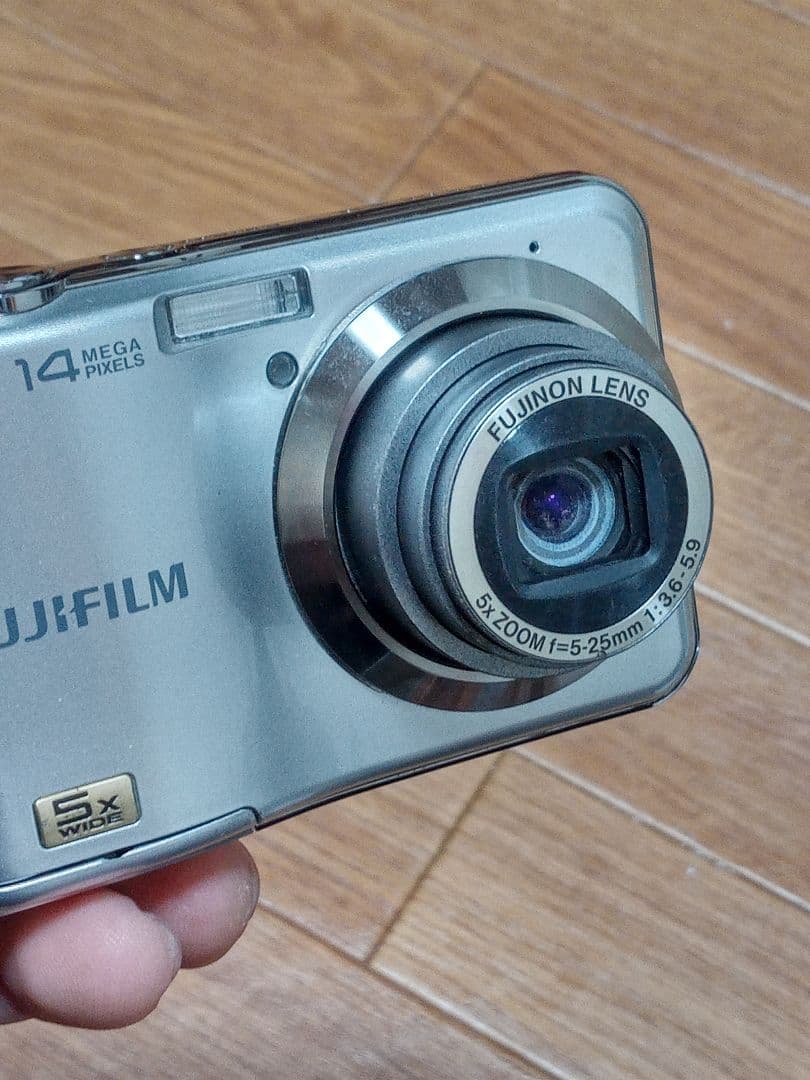 FUJIFILM FinePix AX250 シルバー