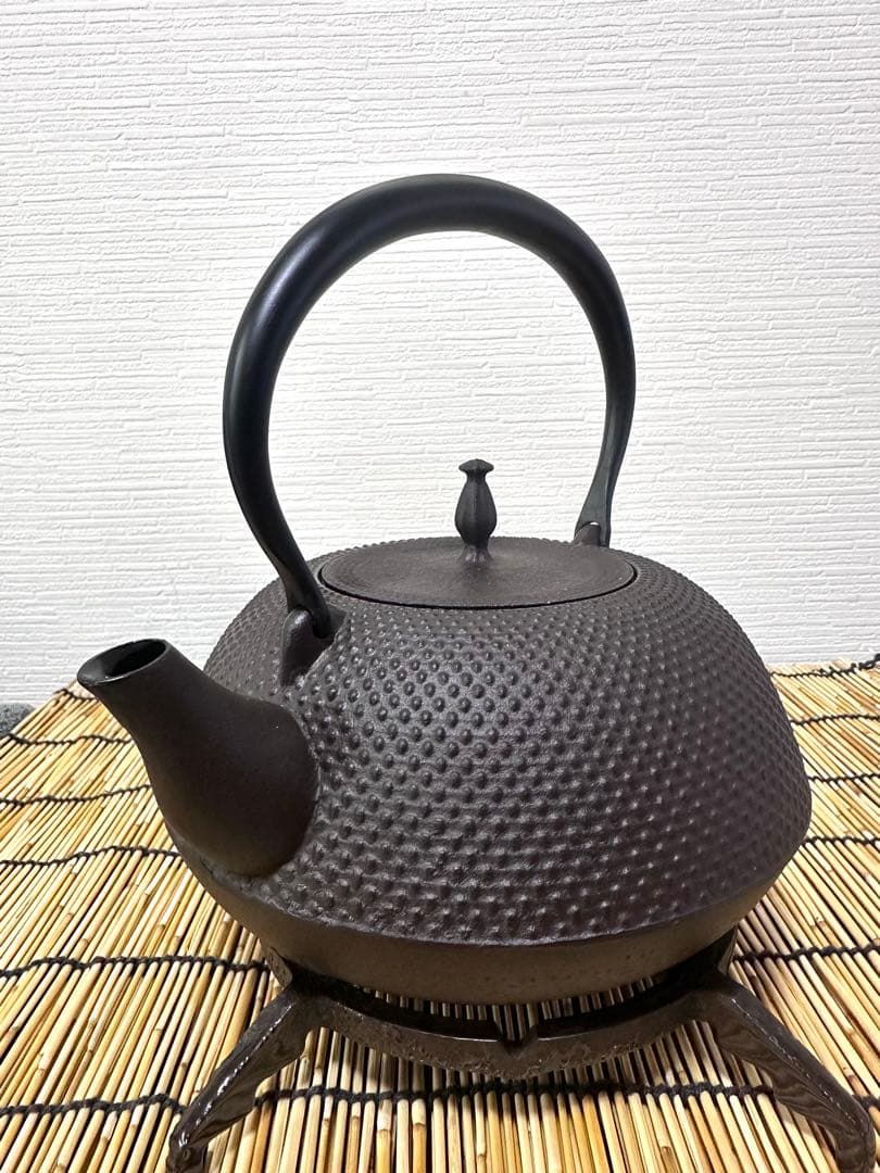 未使用品 南部文秀堂造 １５型 アラレ 南部鉄瓶 南部鉄器