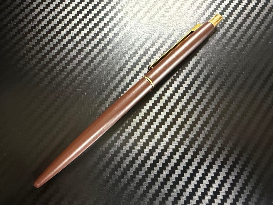 美品 モンブラン ノブレススリムライン ブラウン ボールペン