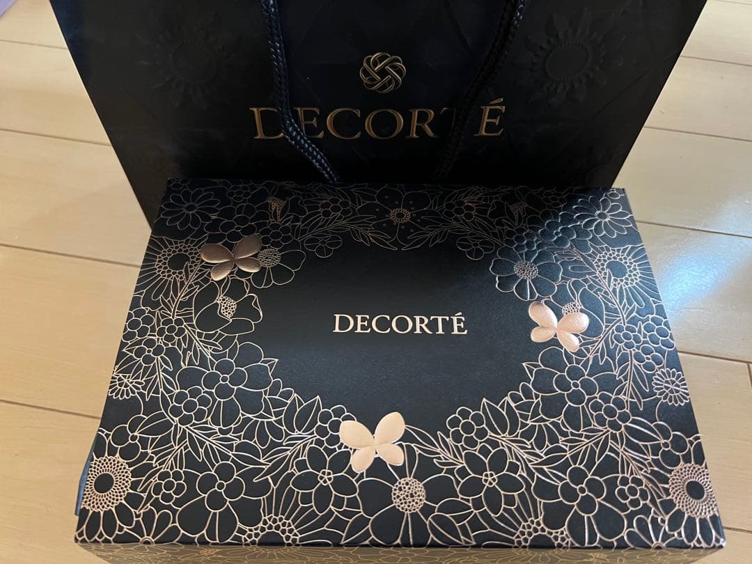【新品未使用】DECORTÉ リポソーム パープルリボンセット 限定