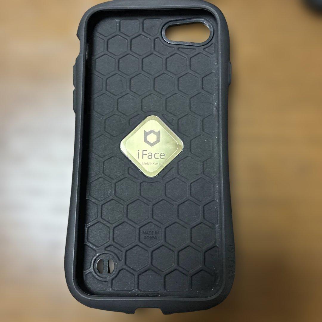 機種名···iPhone SE (第3世代)
