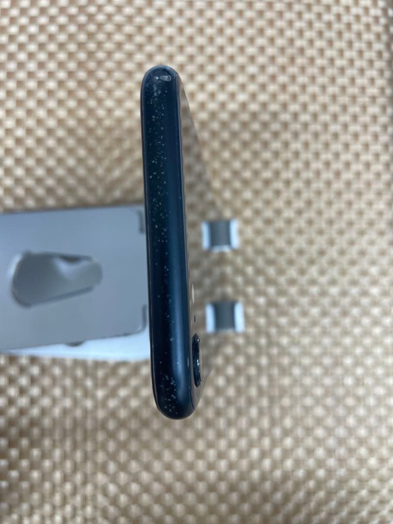 iPhone SE第3世代 64GB ミッドナイトSIMフリー【9692】