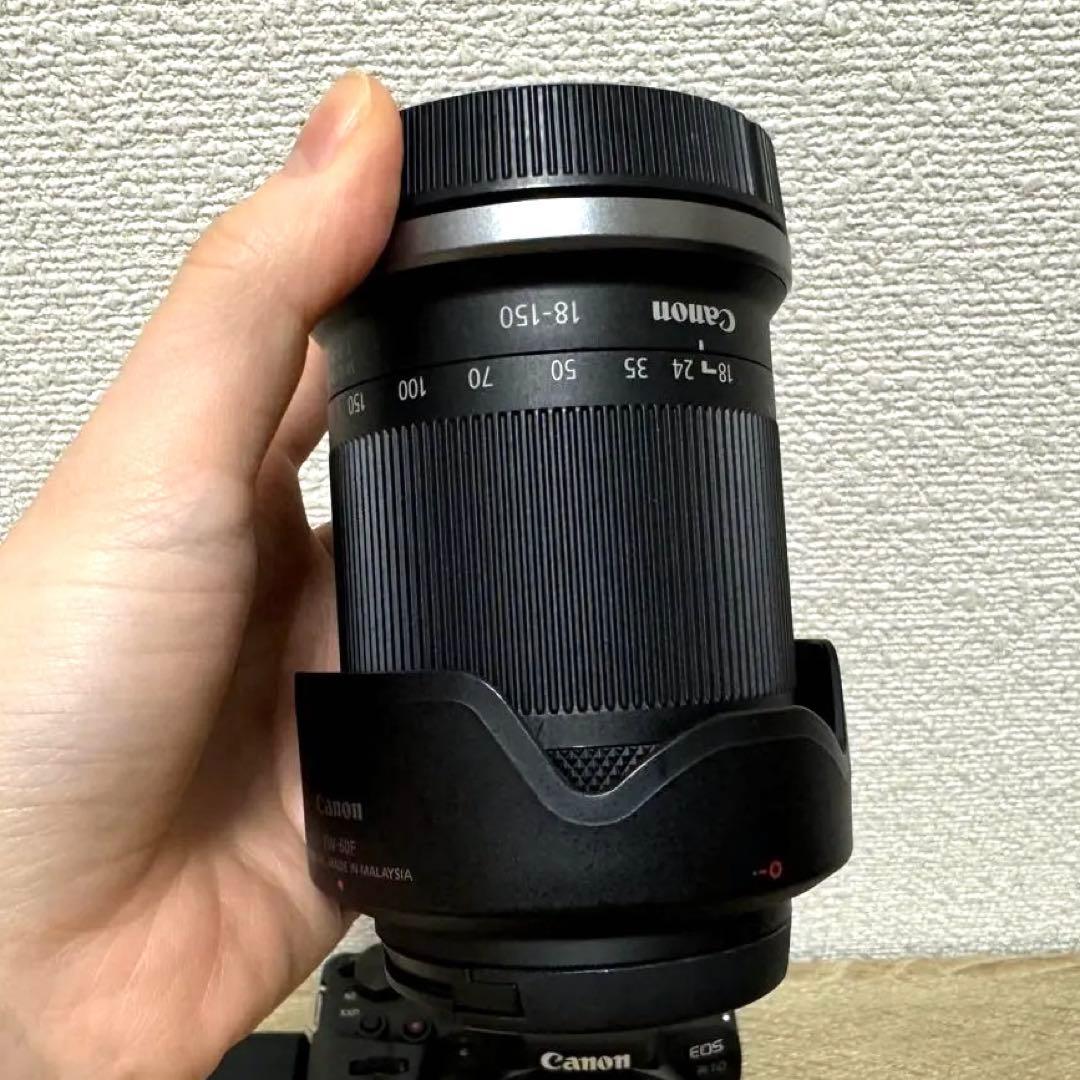 デジタルカメラ EOS R10 & RF-S18-150mm F3.5-6.3 IS ST