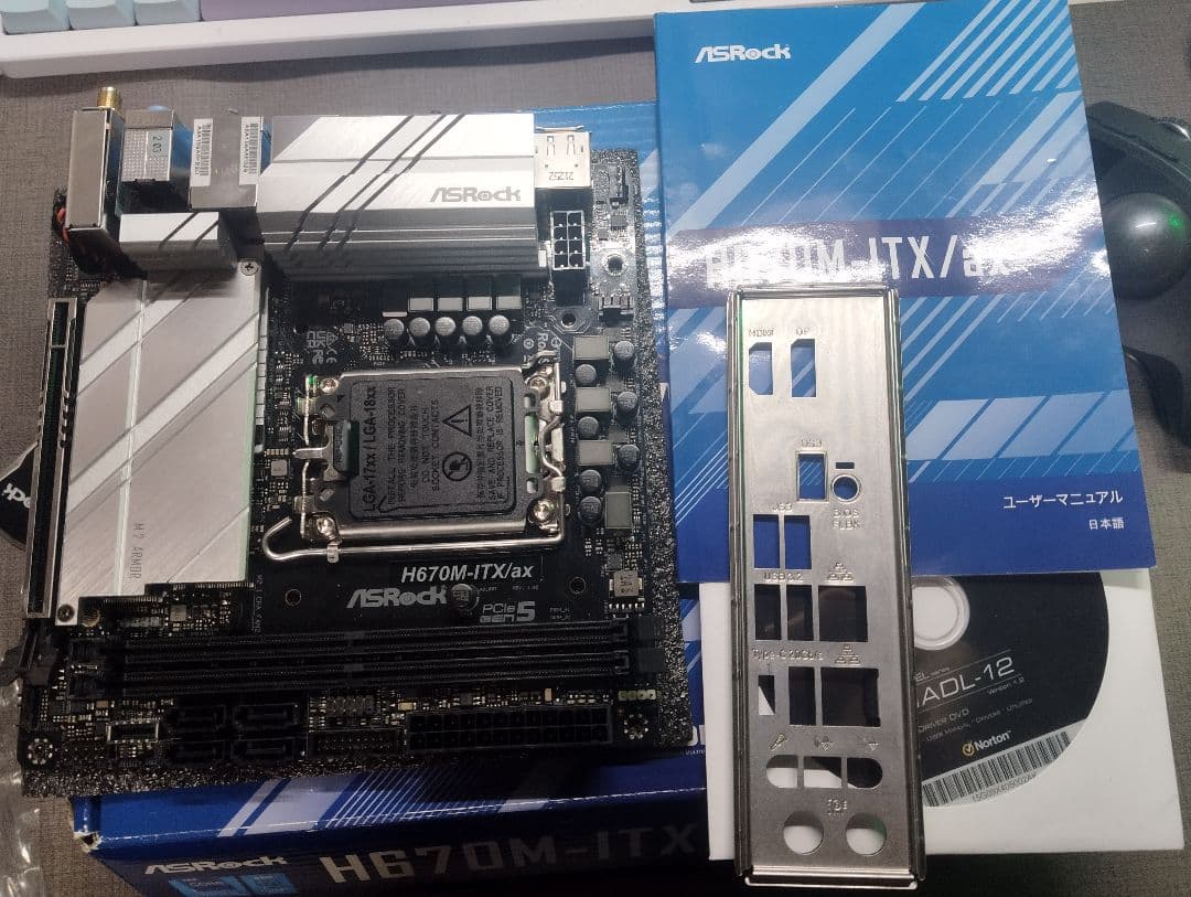ジャンク-ASRock H670M-ITX/ax マザーボード-ジャンク　交渉可